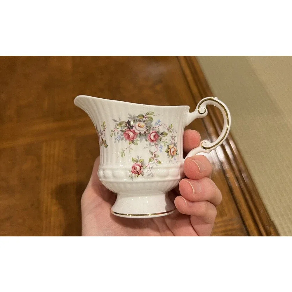 Vintage Queens Rosina Fine Bone China Creamer & Sugar Bowl (Rosamund Pattern)